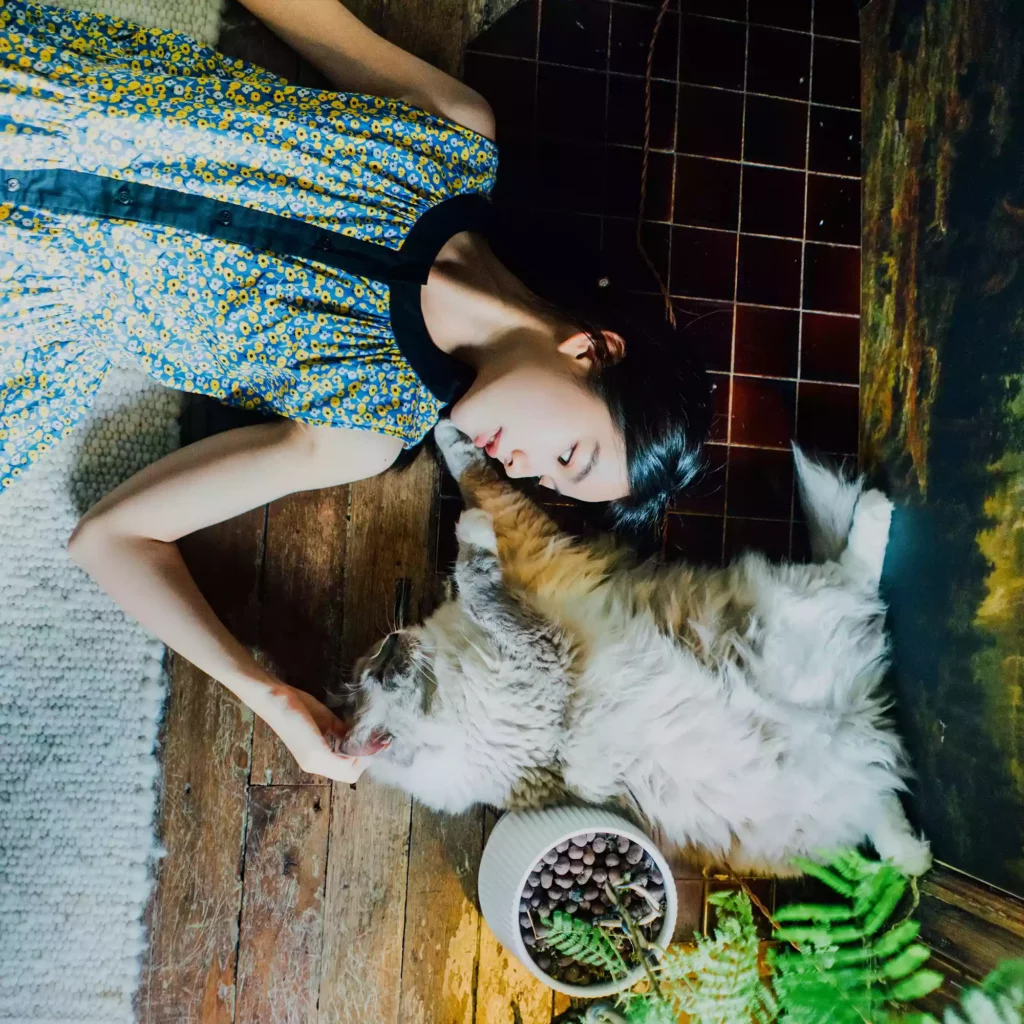 我从没觉得孤独，说的浪漫些，我完全自由。