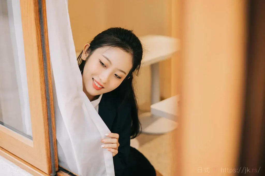 眼里是阳光，笑里是坦荡