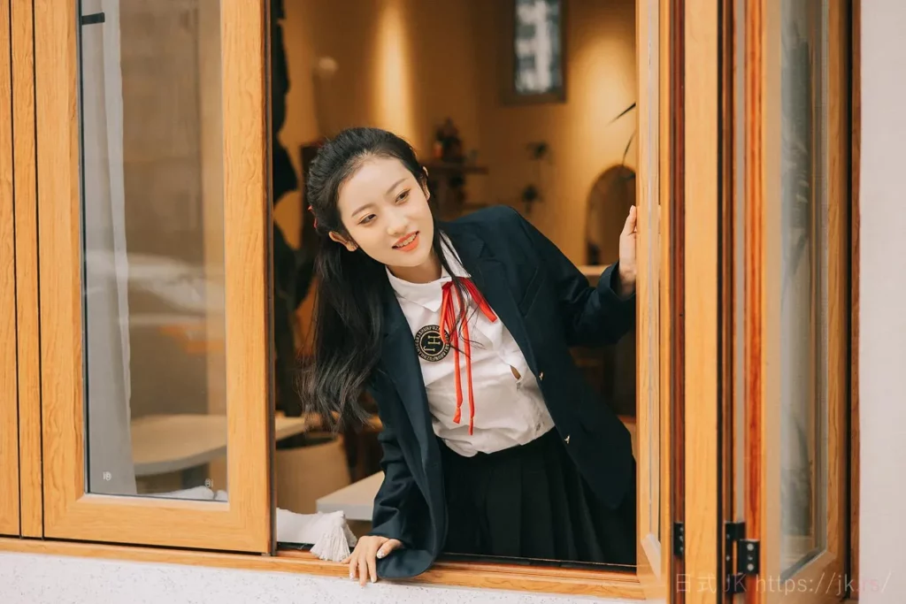 眼里是阳光，笑里是坦荡