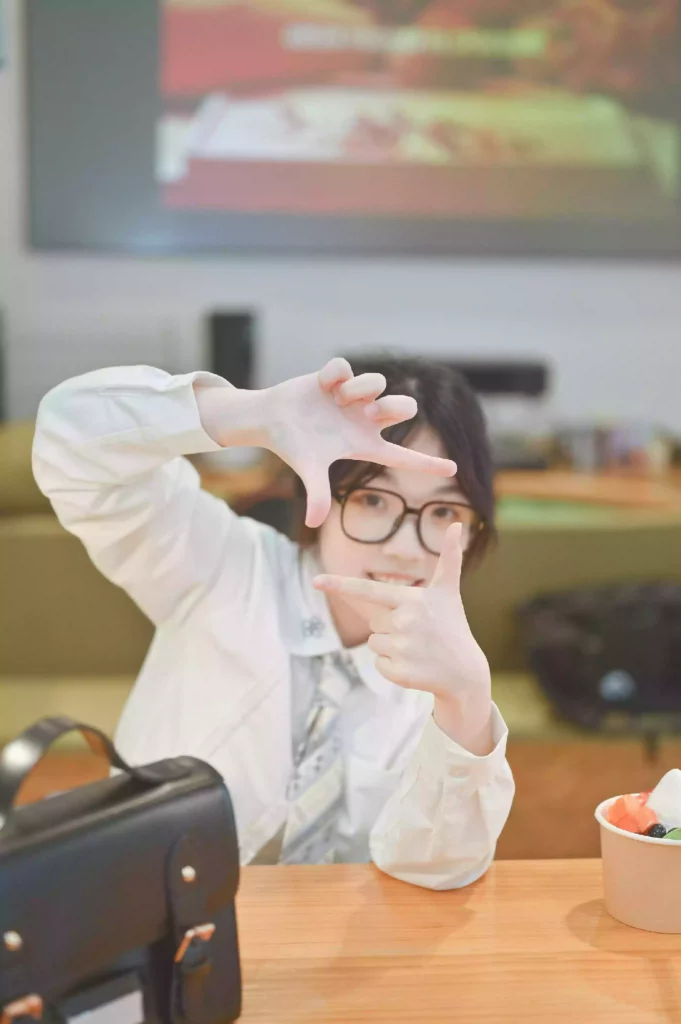 温柔当然是留给能让我开心的人啦.