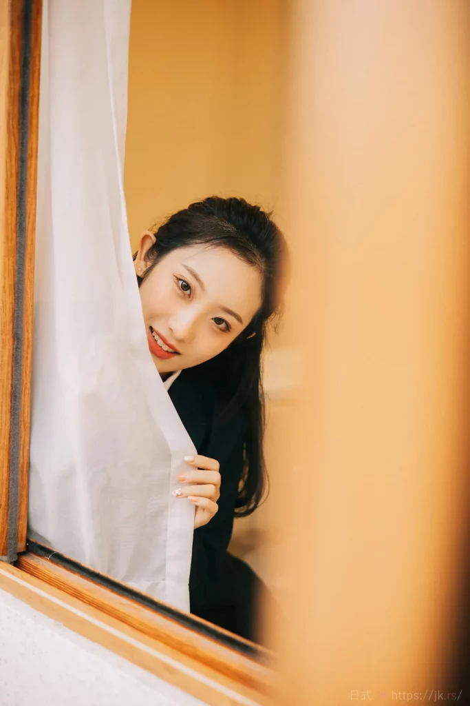 眼里是阳光，笑里是坦荡