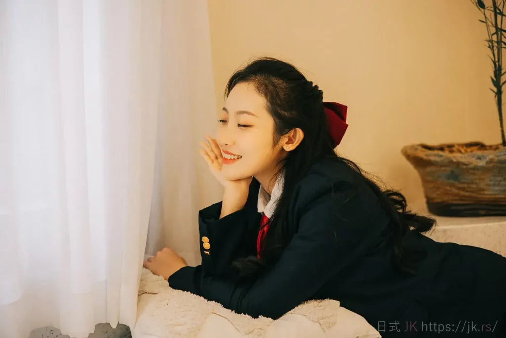 眼里是阳光，笑里是坦荡