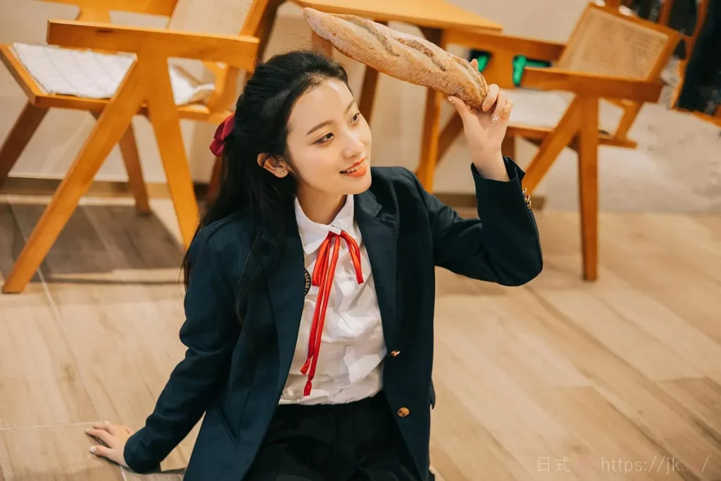 眼里是阳光，笑里是坦荡