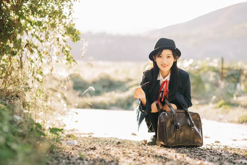 眼里是阳光，笑里是坦荡