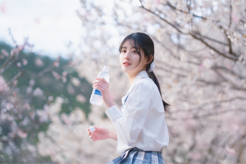 我贪恋的人间烟火，不偏不倚，全都是你。