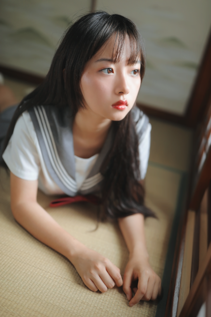 你要成为光呀，才能和那个与你相逢的人相互照亮。