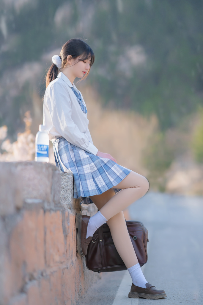 我贪恋的人间烟火，不偏不倚，全都是你。