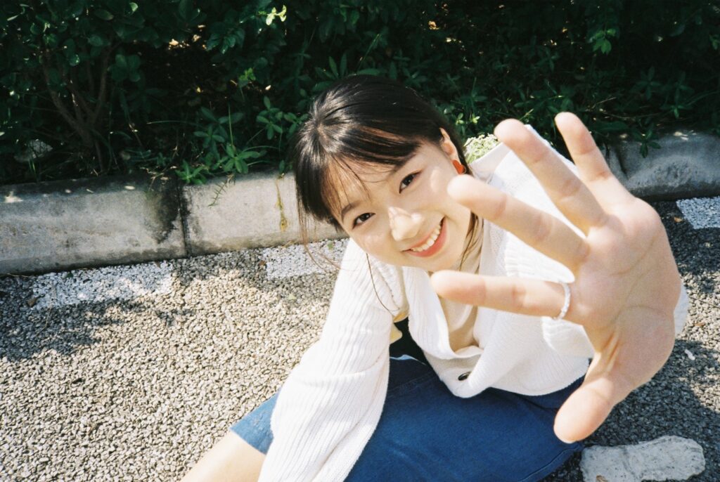 直到遇见你那一刻，我的星河才亮了起来.