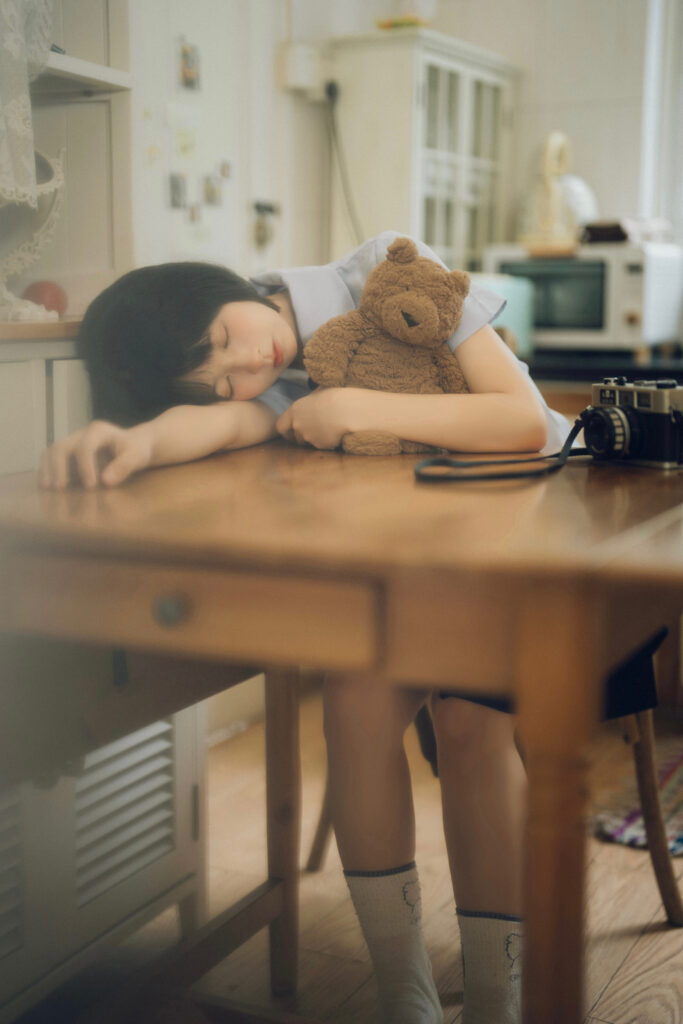 你要成为光呀，才能和那个与你相逢的人相互照亮。