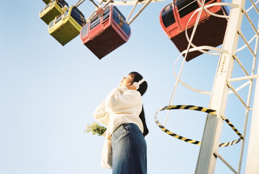 直到遇见你那一刻，我的星河才亮了起来.