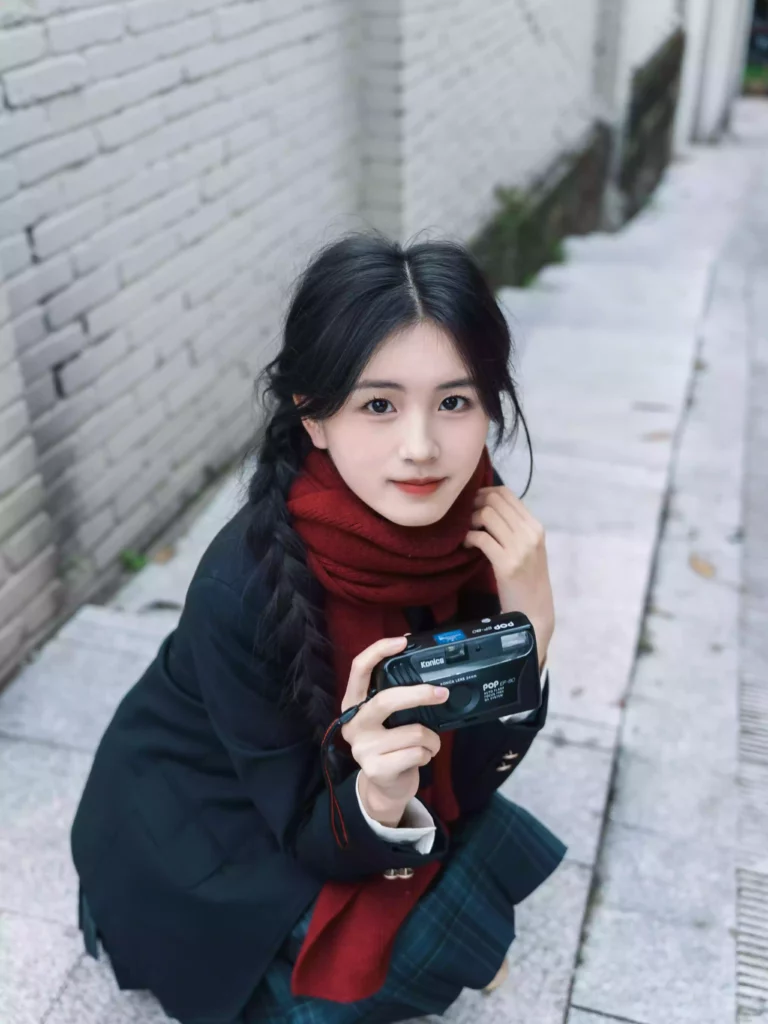 夕阳总会落在你身上，你也会快乐一场。