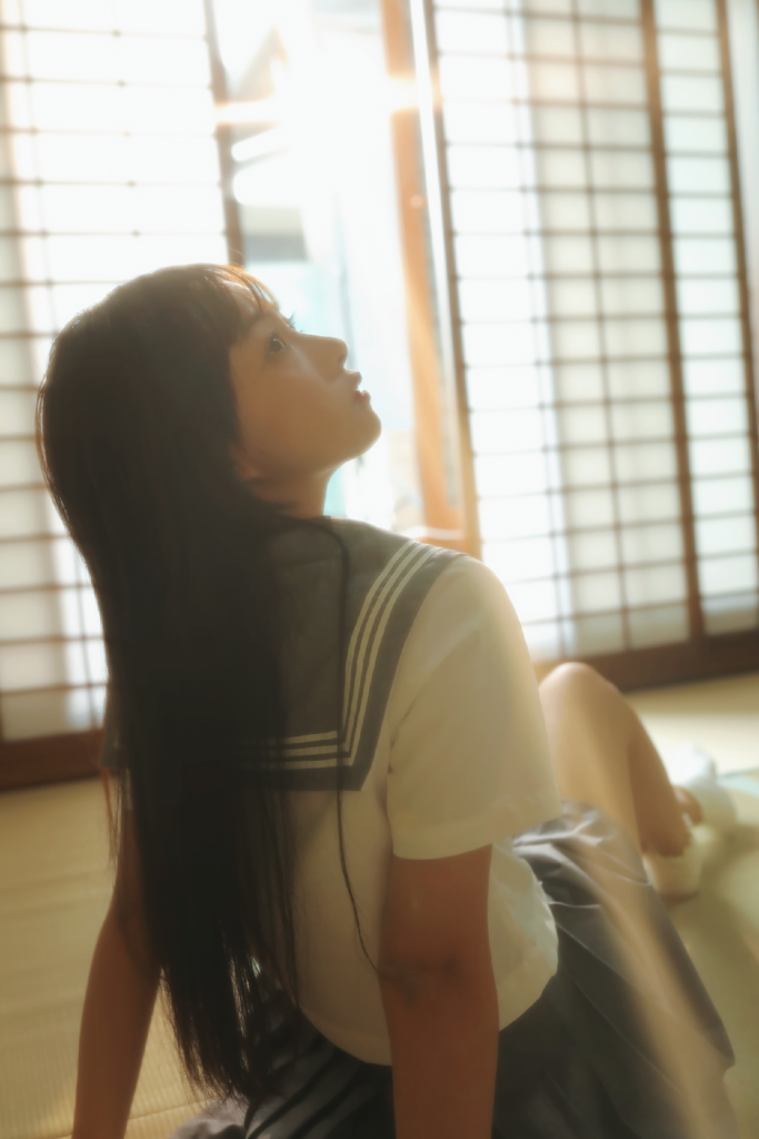 你要成为光呀，才能和那个与你相逢的人相互照亮。