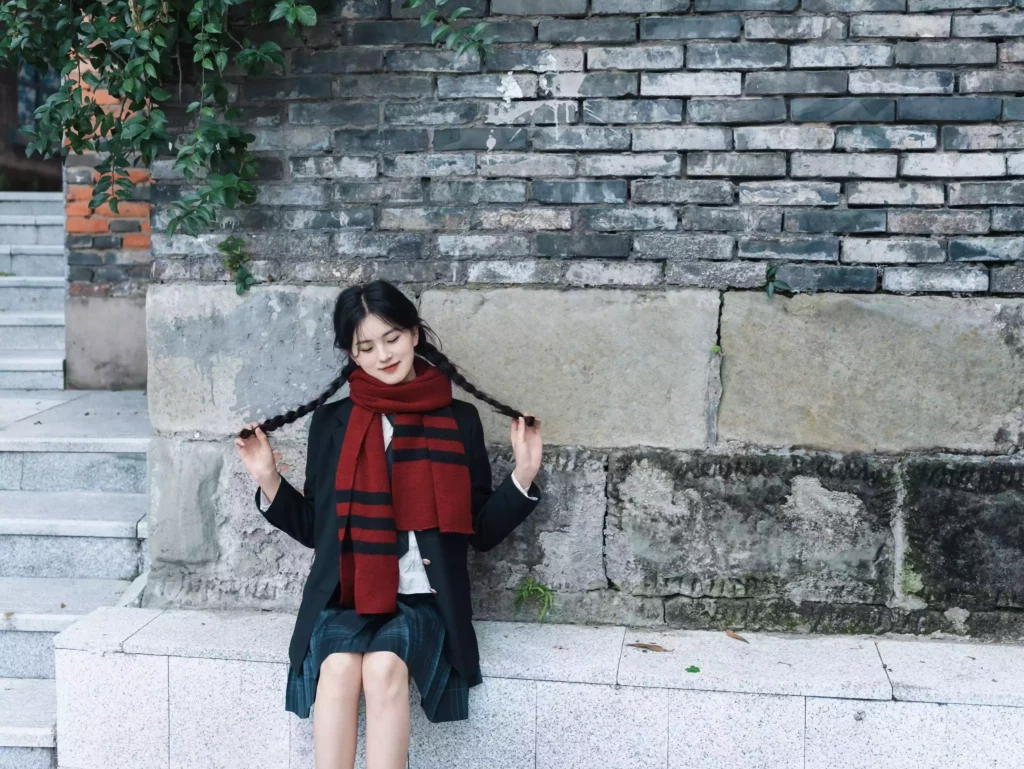 夕阳总会落在你身上，你也会快乐一场。