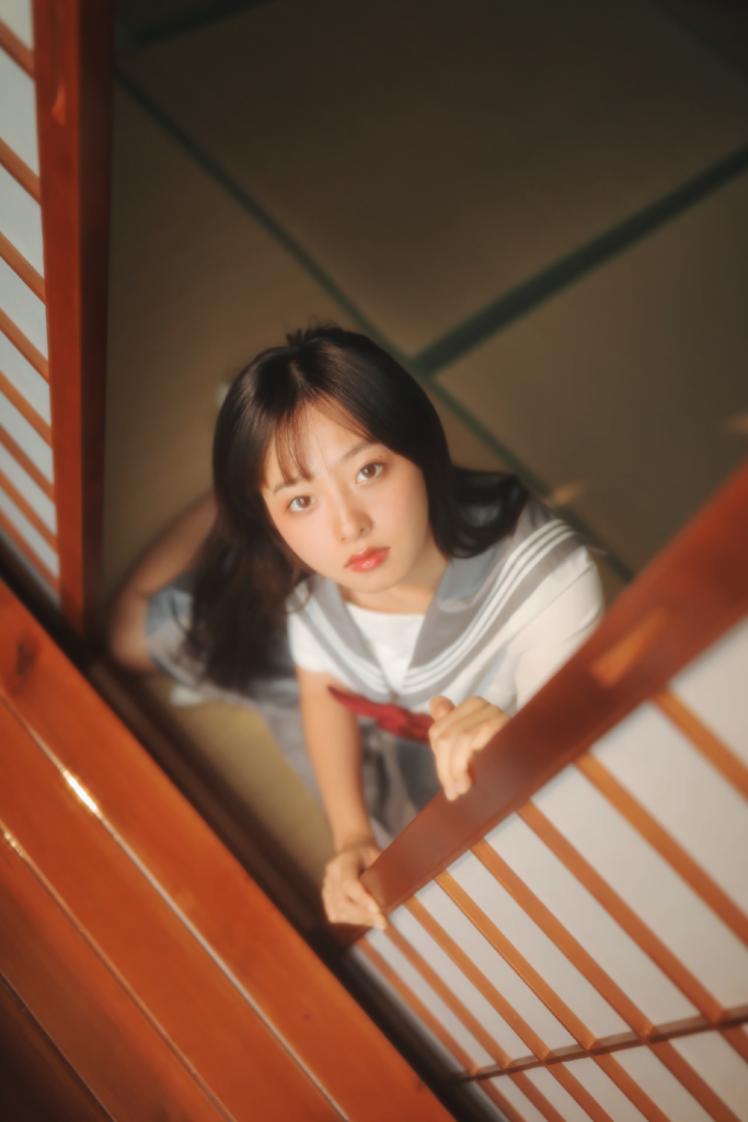 你要成为光呀，才能和那个与你相逢的人相互照亮。