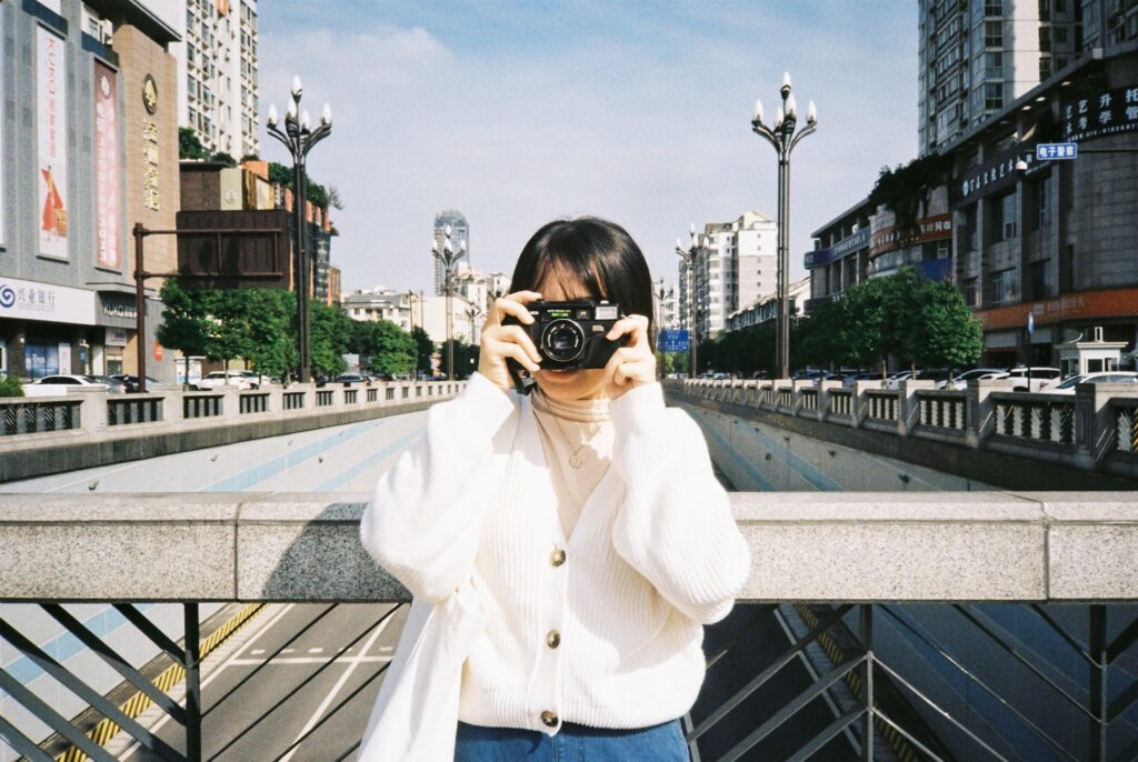 直到遇见你那一刻，我的星河才亮了起来.