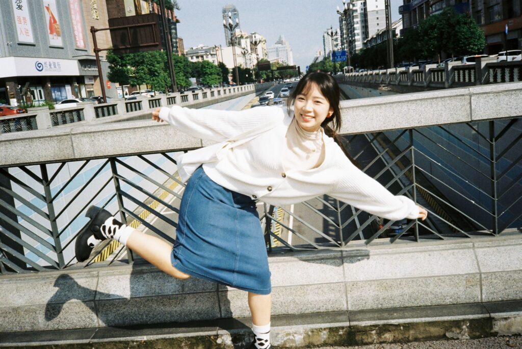 直到遇见你那一刻，我的星河才亮了起来.