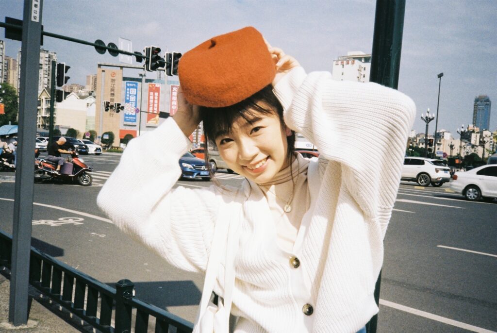 直到遇见你那一刻，我的星河才亮了起来.