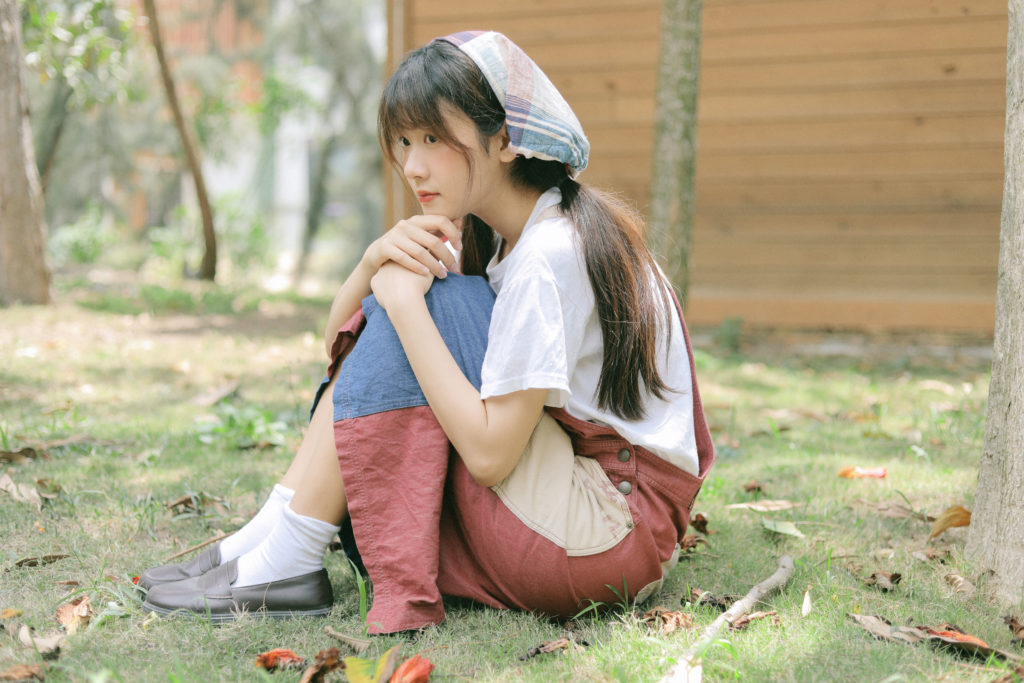 总有一阵风会吹过我再吹过你，总有一个瞬间我们的距离是零。