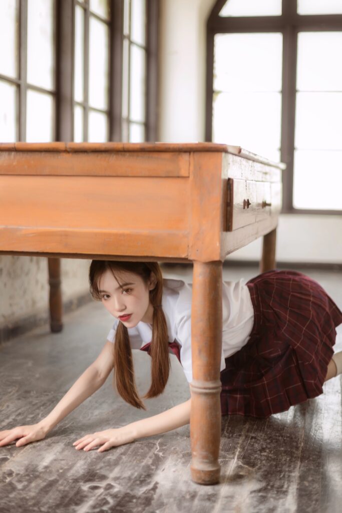 天涯地角有穷时，只有相思无尽处。