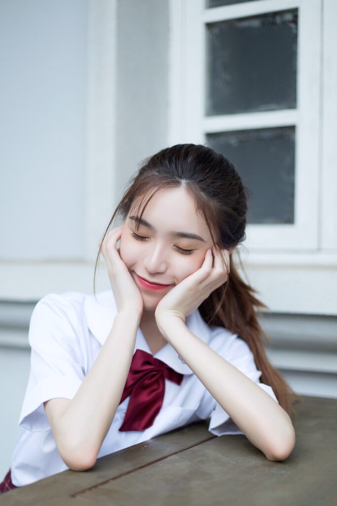 天涯地角有穷时，只有相思无尽处。