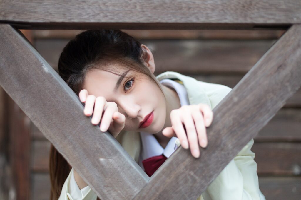 天涯地角有穷时，只有相思无尽处。