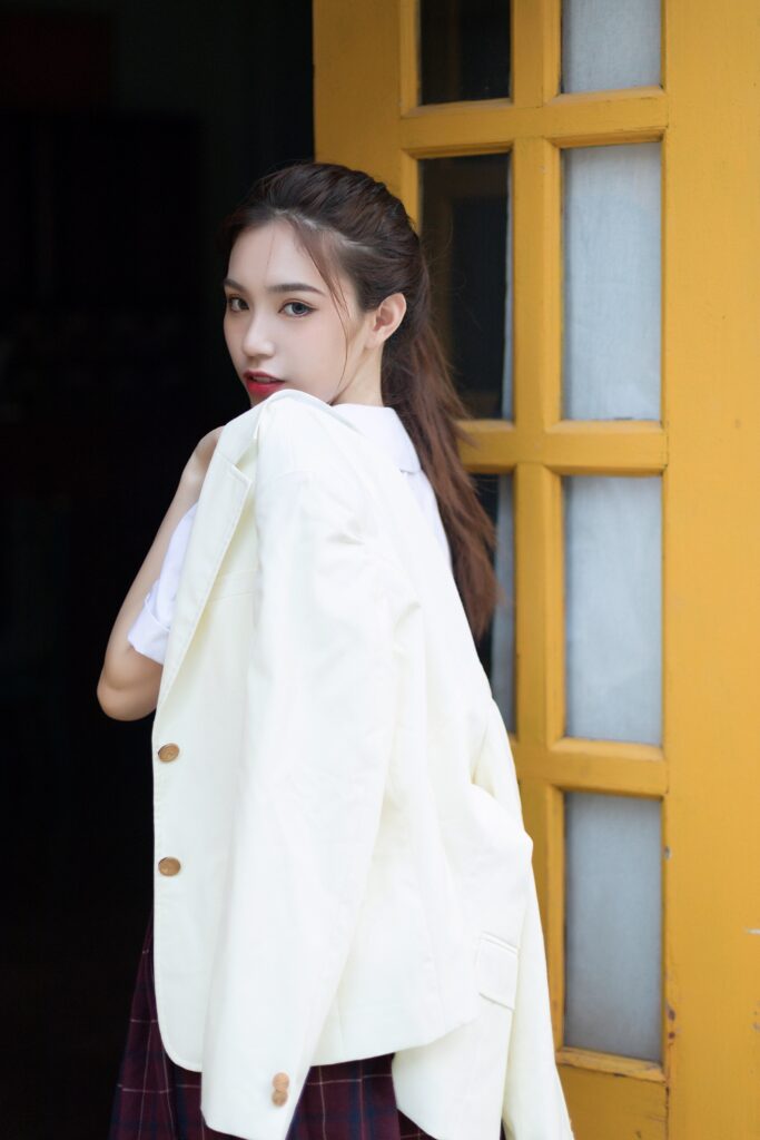 天涯地角有穷时，只有相思无尽处。