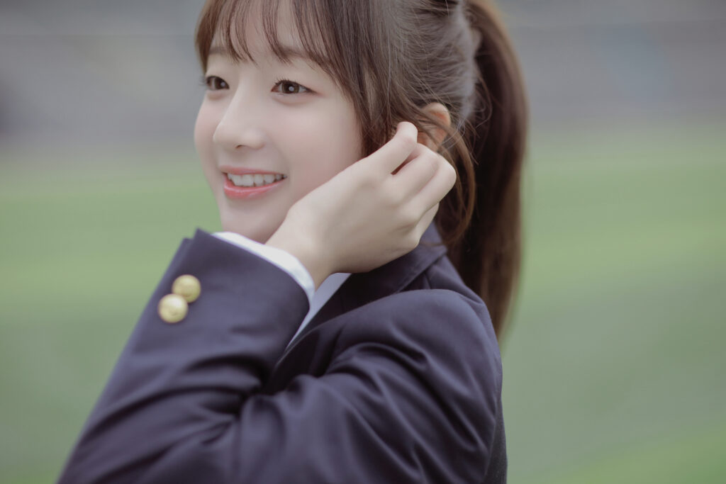 世界很烦，但你要很可爱。