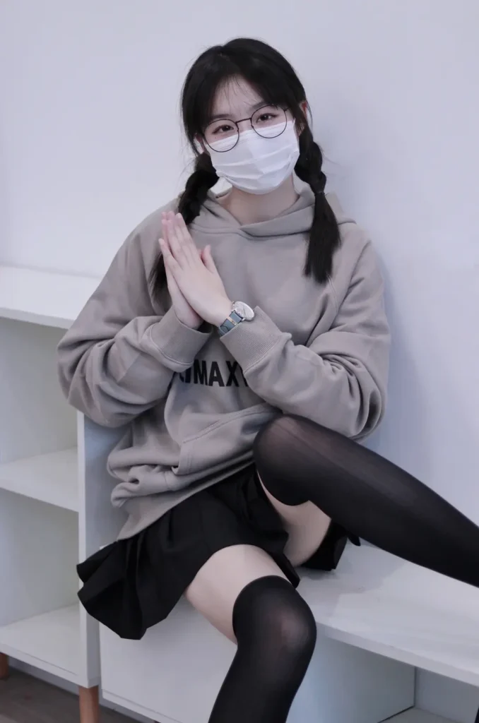 【写真美图】谁能拒绝过膝袜呢