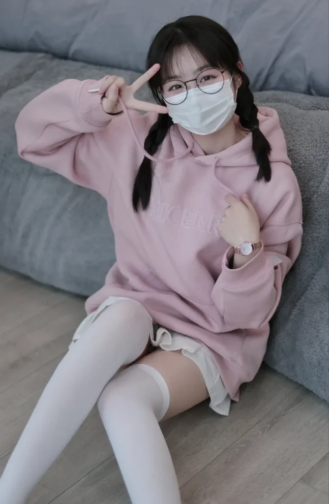 【写真美图】谁能拒绝过膝袜呢